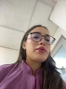 Sweet Milaa1 online show from 05/05/26, 07:00