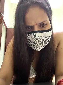 Snapshot of LovelyNidhi chatting on 05/24/26, 06:18 LovelyNidhi online show from 05/24/26, 06:18