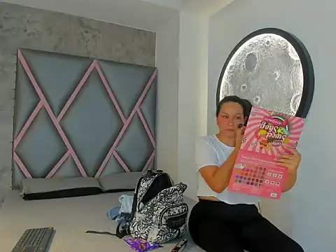DeborayDark online show from 05/05/26, 07:55