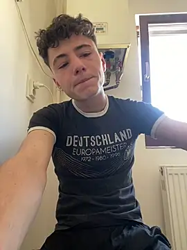 denysio89 online show from 05/04/26, 07:48