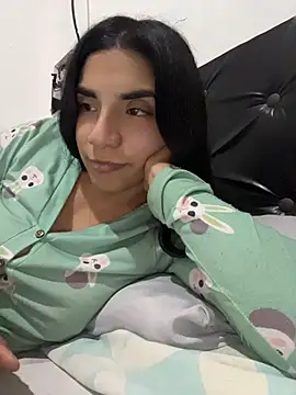 Snapshot of InesD_Arcy chatting on 06/02/26, 12:23 InesD Arcy online show from 06/02/26, 12:23