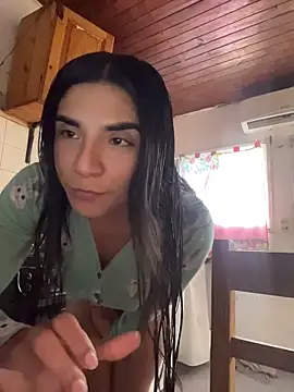 Snapshot of InesD_Arcy chatting on 06/12/26, 05:56 InesD Arcy online show from 06/12/26, 05:56