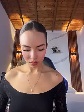 Snapshot of catalina_lafer chatting on 06/03/26, 01:14 catalina lafer online show from 06/03/26, 01:14