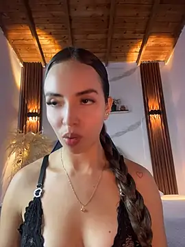 Snapshot of catalina_lafer chatting on 06/05/26, 02:56 catalina lafer online show from 06/05/26, 02:56