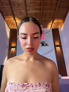 Snapshot of catalina_lafer chatting on 06/14/26, 01:46 catalina lafer online show from 06/14/26, 01:46