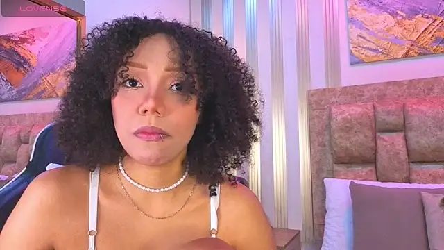 lilith pink   online show from 05/13/26, 03:15