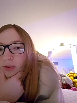 Freaky-Doll online show from 05/17/26, 09:11