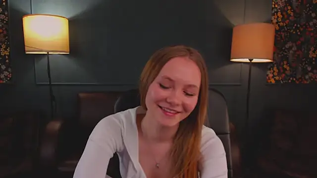 FloraLarsson online show from 05/02/26, 03:50