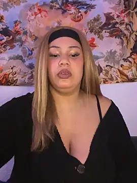 CurvyDusa online show from 05/11/26, 07:00