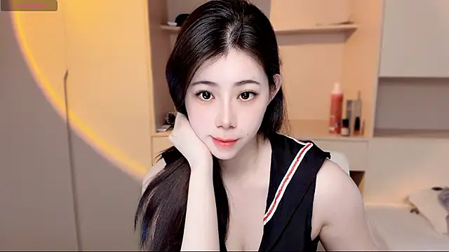 Tangerine-en online show from 05/11/26, 01:11