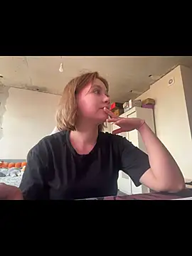 SuzieAllen online show from 04/30/26, 02:23