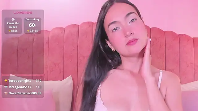 Snapshot of alma_sweeet chatting on 06/30/26, 11:44 alma sweeet online show from 06/30/26, 11:44