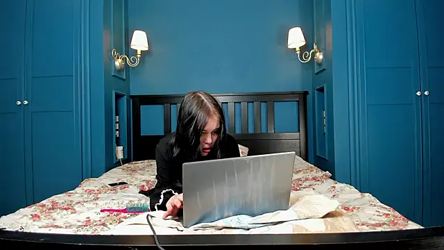 NineSemen online show from 04/30/26, 01:01