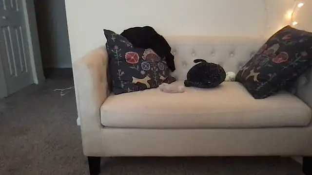 kittycat4810 online show from 05/25/26, 05:41