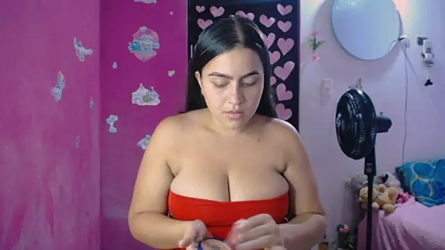 Kiara tits online show from 05/31/26, 01:36