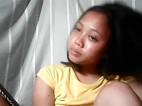 Snapshot of Yours_AsianPinayGirl18 chatting on 06/11/26, 09:35 Yours AsianPinayGirl18 online show from 06/11/26, 09:35