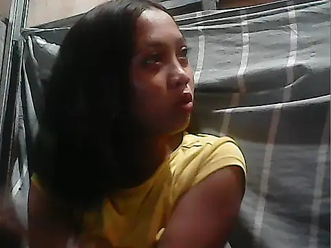 Snapshot of Yours_AsianPinayGirl18 chatting on 06/30/26, 11:06 Yours AsianPinayGirl18 online show from 06/30/26, 11:06