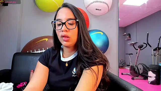 Aluna2  online show from 06/24/26, 12:15