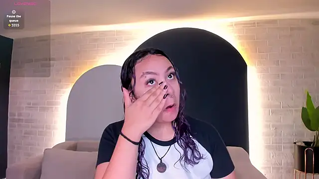 LoiseHarper online show from 06/12/26, 03:27