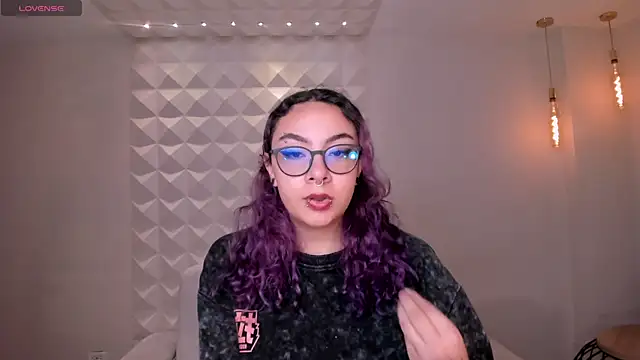 LoiseHarper online show from 06/15/26, 12:02