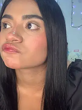 angiee boo1 online show from 05/06/26, 10:59