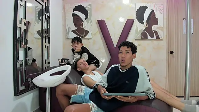 RED BOYS XXX online show from 05/17/26, 01:29