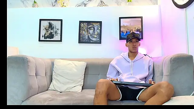 RED BOYS XXX online show from 06/17/26, 01:23