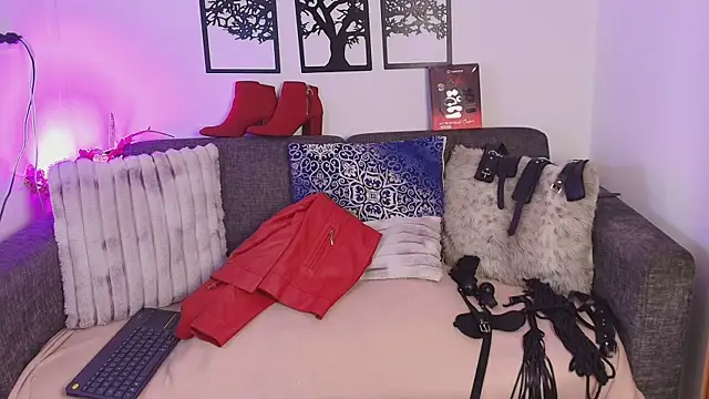 Angelabrowm online show from 05/21/26, 03:35