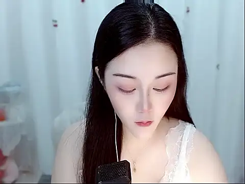 Amy-cnbaby online show from 05/17/26, 01:36
