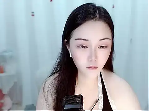 Amy-cnbaby online show from 05/19/26, 01:33