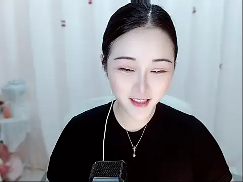 Amy-cnbaby online show from 05/24/26, 01:43