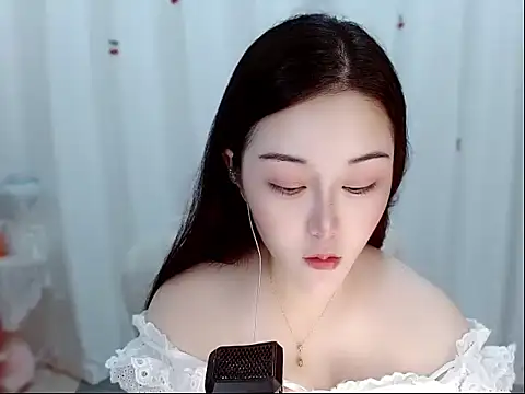 Amy-cnbaby online show from 05/25/26, 01:22