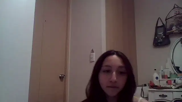 Snapshot of 010874 chatting on 07/08/26, 03:33 010874 online show from 07/08/26, 03:33
