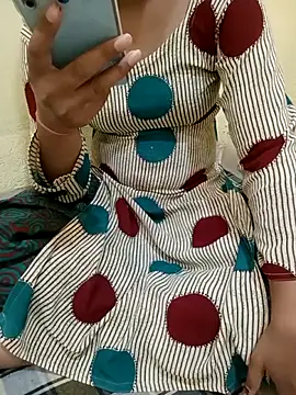 Seema yadav01 online show from 06/07/26, 06:06
