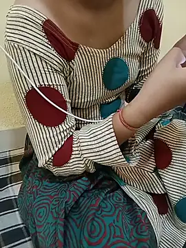Seema yadav01 online show from 06/15/26, 05:31