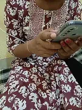 Seema yadav01 online show from 06/17/26, 05:10