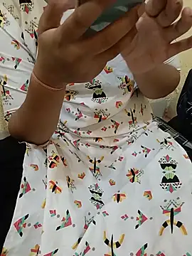 Seema yadav01 online show from 06/18/26, 05:08