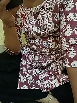 Seema yadav01 online show from 06/27/26, 05:12
