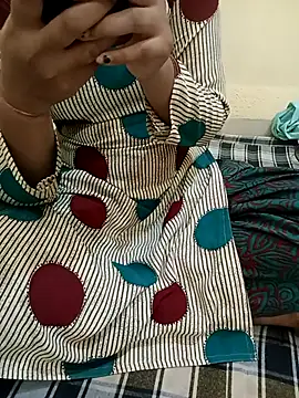 Seema yadav01 online show from 07/06/26, 01:57