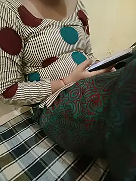 Seema yadav01 online show from 07/08/26, 05:12