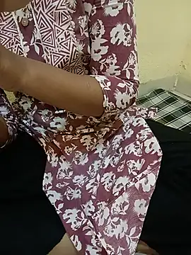 Seema yadav01 online show from 07/18/26, 05:11