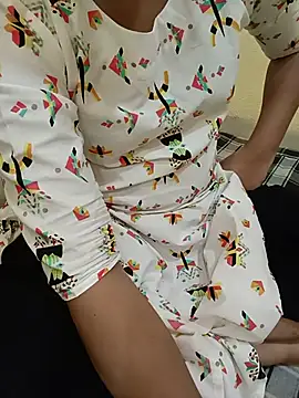 Seema yadav01 online show from 07/19/26, 06:28