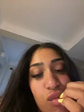 Kira Krush online show from 07/28/26, 12:59