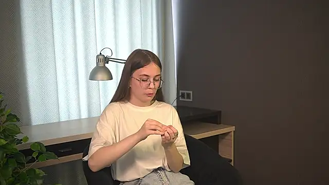 TomekaBiava online show from 05/02/26, 04:39