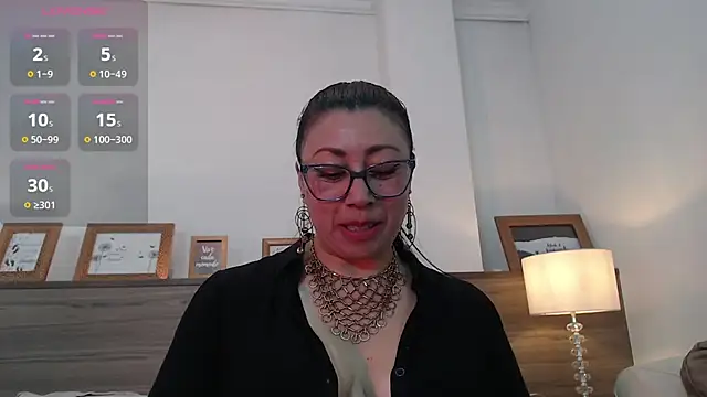 FranciscaVera online show from 05/28/26, 07:33