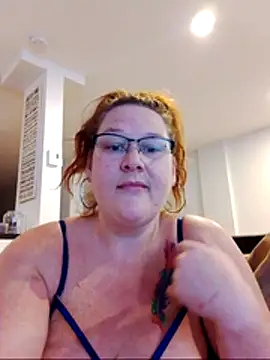 petitelionne1 online show from 05/24/26, 09:53