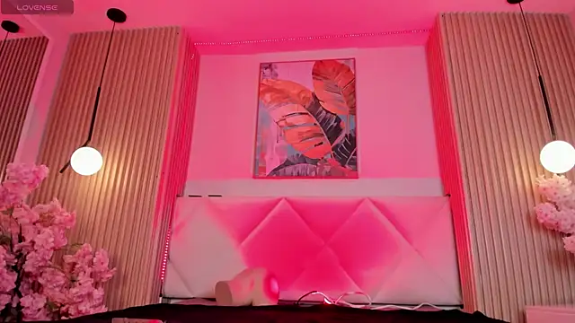 Paulina bennet online show from 07/30/26, 12:15