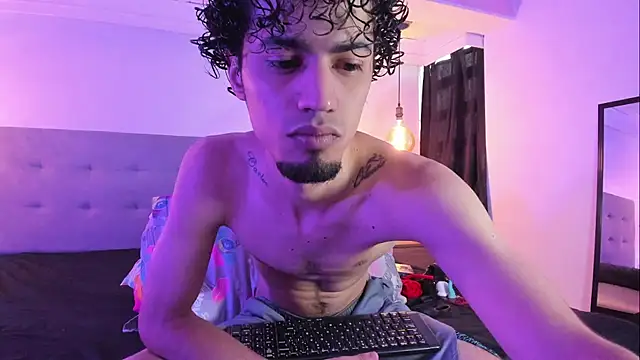 MichaelEvanss  online show from 05/18/26, 01:17