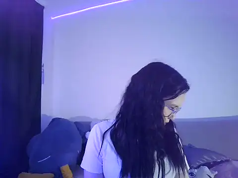 LannieCam online show from 05/24/26, 10:09