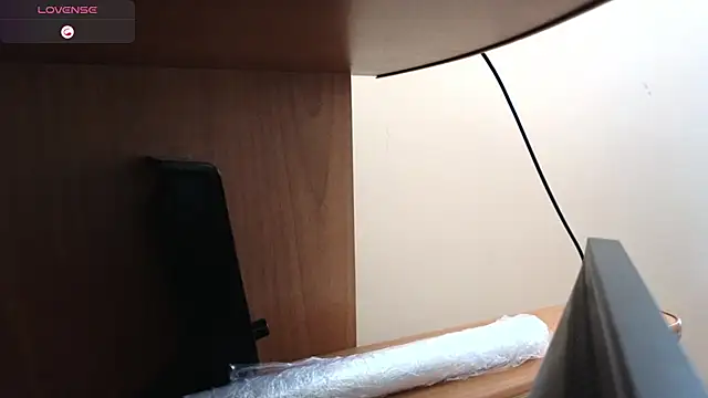 Melania Cook online show from 06/12/26, 04:06